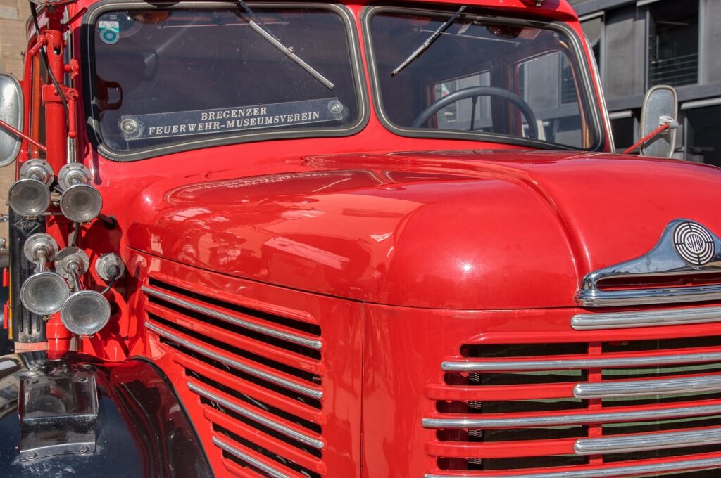 automobile, vehicle, antique car-4595342.jpg