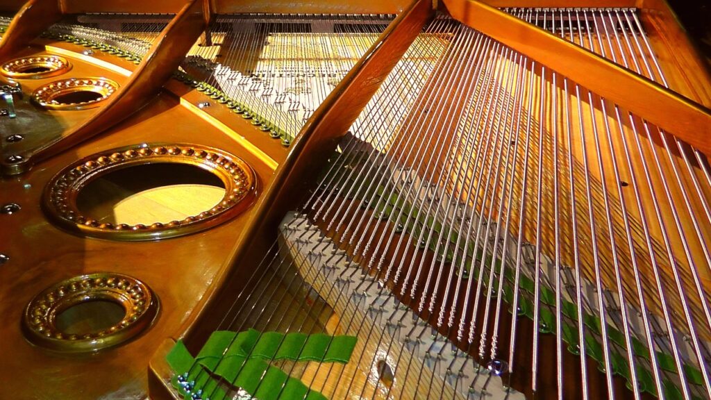 piano strings, strings, piano-108452.jpg